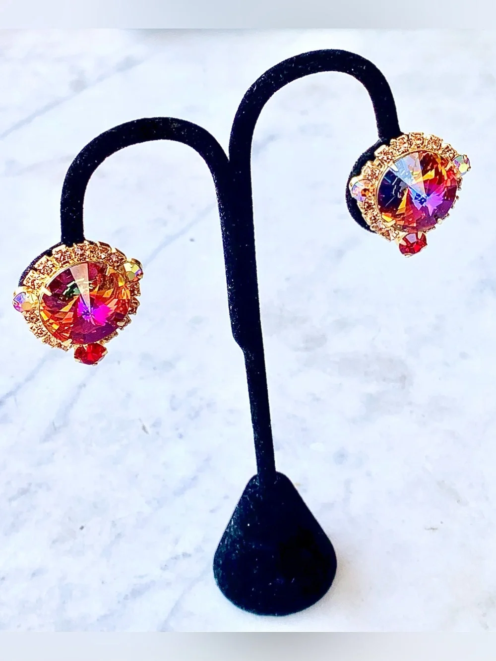 JULIANA D & L RIVOLI Gold Crystal Aurora Borealis CLIP ON EARRINGS VINTAGE 60’s